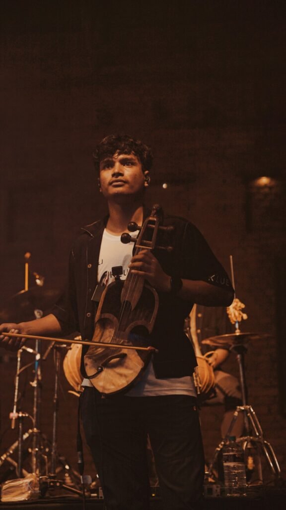 Roshik Jadhari